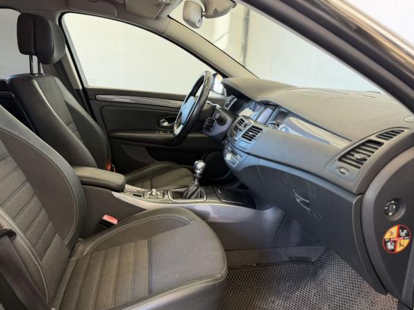 Renault Laguna III Рестайлинг с пробегом 2010 года, цена 850 000 рублей, 232331 км, универсал, Автокод Объявления