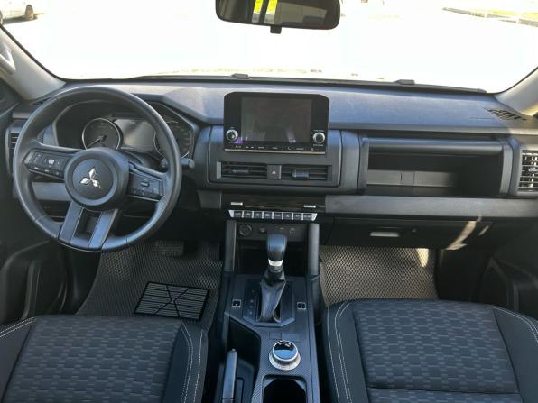 Mitsubishi L200 VI с пробегом 2025 года, цена 5 350 000 рублей, 290 км, пикап, Автокод Объявления