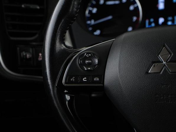 Mitsubishi Outlander III Рестайлинг 3 с пробегом 2019 года, цена 1 964 055 рублей, 144337 км, внедорожник, Автокод Объявления
