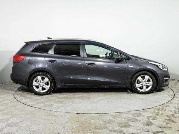 Kia Ceed II Рестайлинг с пробегом 2018 года, цена 1 349 585 рублей, 152828 км, универсал, Автокод Объявления