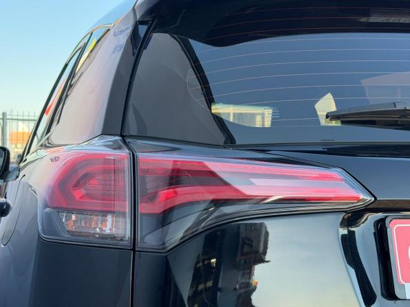 Toyota RAV4 IV (XA40) Рестайлинг с пробегом 2018 года, цена 2 250 000 рублей, 208900 км, внедорожник, Автокод Объявления