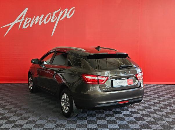 Lada (ВАЗ) Vesta I с пробегом 2018 года, цена 1 049 000 рублей, 110923 км, универсал, Автокод Объявления