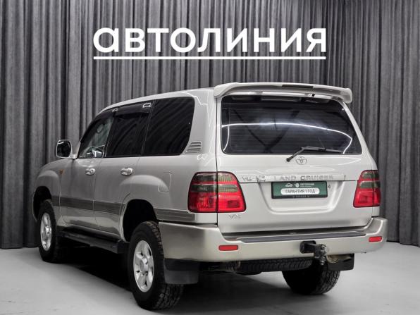 Toyota Land Cruiser 100 Series Рестайлинг 2 с пробегом 2005 года, цена 1 999 000 рублей, 340000 км, внедорожник, Автокод Объявления