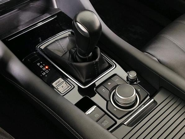 Mazda 6 III (GJ) Рестайлинг 2 с пробегом 2020 года, цена 2 721 000 рублей, 67073 км, седан, Автокод Объявления
