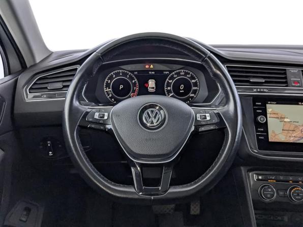 Volkswagen Tiguan II с пробегом 2018 года, цена 2 790 000 рублей, 116237 км, внедорожник, Автокод Объявления