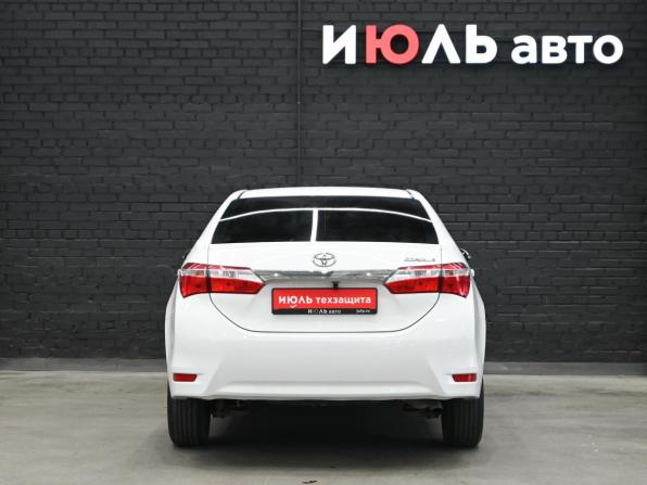 Toyota Corolla XI (E160 E170 E180) Рестайлинг 1 с пробегом 2016 года, цена 1 370 000 рублей, 116751 км, седан, Автокод Объявления