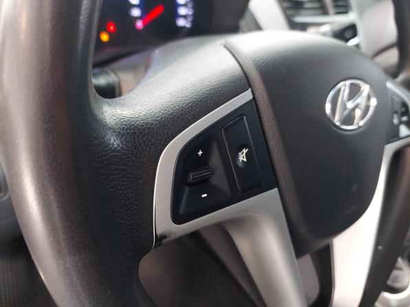 Hyundai Solaris I с пробегом 2012 года, цена 650 000 рублей, 187460 км, хэтчбек, Автокод Объявления