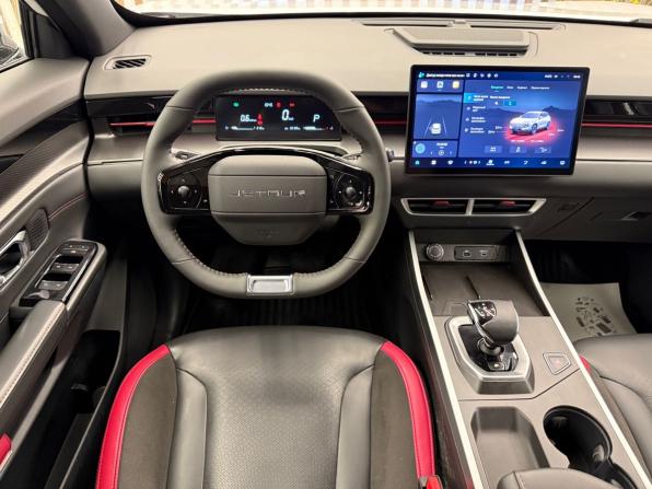JETOUR DASHING I с пробегом 2024 года, цена 1 826 000 рублей, 33121 км, внедорожник, Автокод Объявления