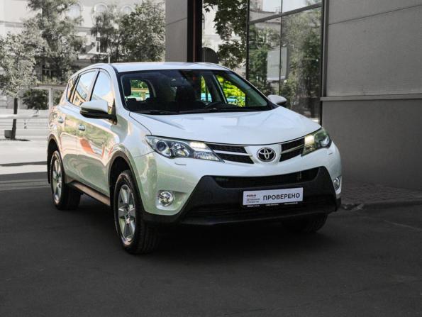 Toyota RAV4 IV (XA40) с пробегом 2014 года, цена 1 900 000 рублей, 110100 км, внедорожник, Автокод Объявления