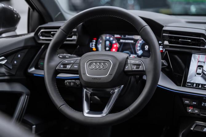 Новый Audi A3 IV (8Y) Рестайлинг 2026 года, цена 4 250 000 рублей, хэтчбек, Автокод Объявления