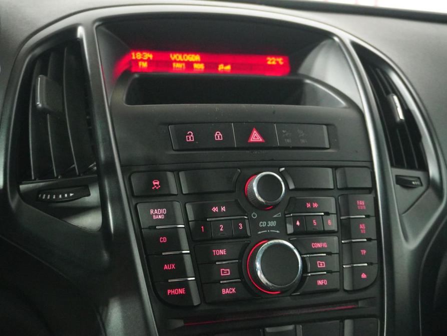 Opel Astra J Рестайлинг Вологда  - изображение 12