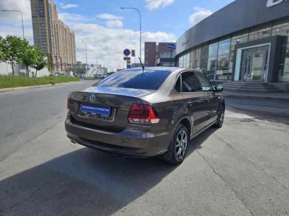 Volkswagen Polo V Рестайлинг с пробегом 2015 года, цена 1 115 000 рублей, 197039 км, седан, Автокод Объявления