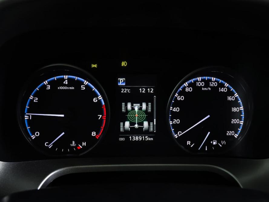 Toyota RAV4 IV (XA40) Рестайлинг Москва  - изображение 17