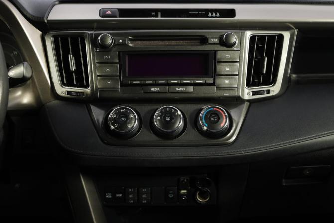 Toyota RAV4 IV (XA40) с пробегом 2014 года, цена 2 049 000 рублей, 114000 км, внедорожник, Автокод Объявления
