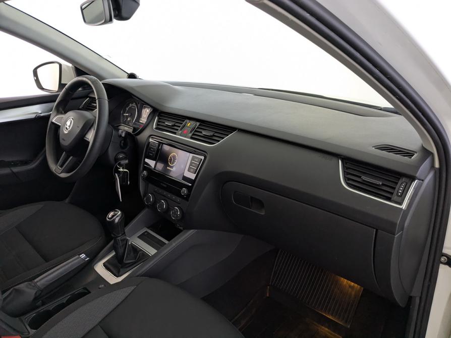 Skoda Octavia III (A7) Рестайлинг Москва  - изображение 19