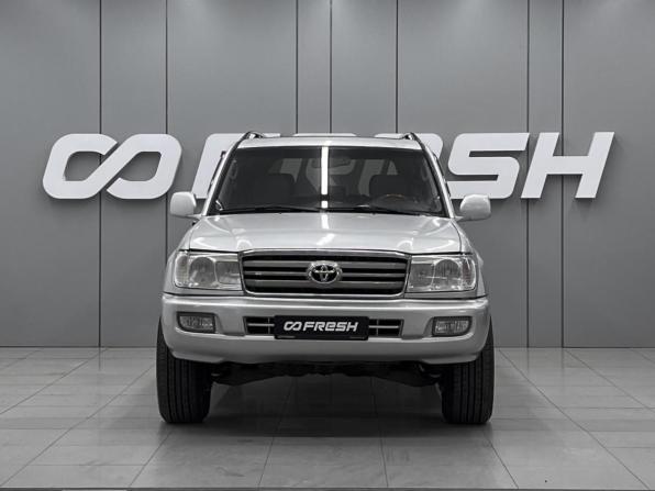 Toyota Land Cruiser 100 Series Рестайлинг 2 с пробегом 2006 года, цена 1 740 000 рублей, 393577 км, внедорожник, Автокод Объявления
