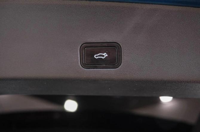 Geely Monjaro I с пробегом 2023 года, цена 3 209 000 рублей, 72000 км, внедорожник, Автокод Объявления