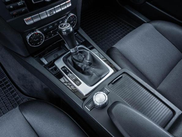 Mercedes-Benz C-Класс III (W204) Рестайлинг с пробегом 2012 года, цена 1 306 000 рублей, 273000 км, седан, Автокод Объявления