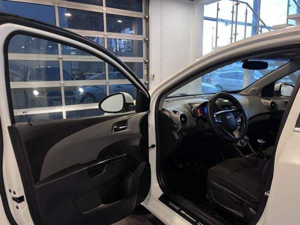 Chevrolet Aveo II с пробегом 2014 года, цена 660 000 рублей, 153180 км, седан, Автокод Объявления