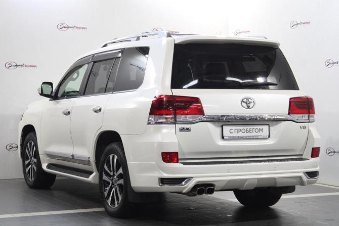 Toyota Land Cruiser 200 Series Рестайлинг 2 с пробегом 2019 года, цена 8 100 000 рублей, 134125 км, внедорожник, Автокод Объявления