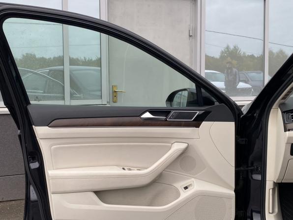 Volkswagen Passat B8 с пробегом 2015 года, цена 1 699 000 рублей, 101855 км, седан, Автокод Объявления