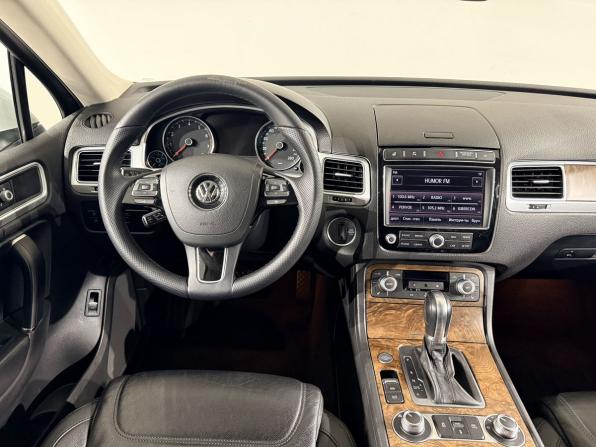Volkswagen Touareg II Рестайлинг с пробегом 2016 года, цена 3 199 000 рублей, 131751 км, внедорожник, Автокод Объявления