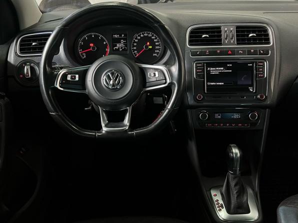 Volkswagen Polo V Рестайлинг с пробегом 2019 года, цена 1 570 000 рублей, 86100 км, седан, Автокод Объявления