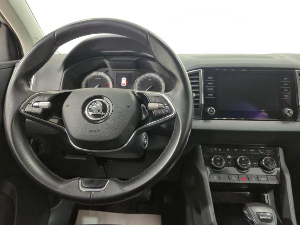 Skoda Karoq I с пробегом 2021 года, цена 2 390 000 рублей, 72957 км, внедорожник, Автокод Объявления