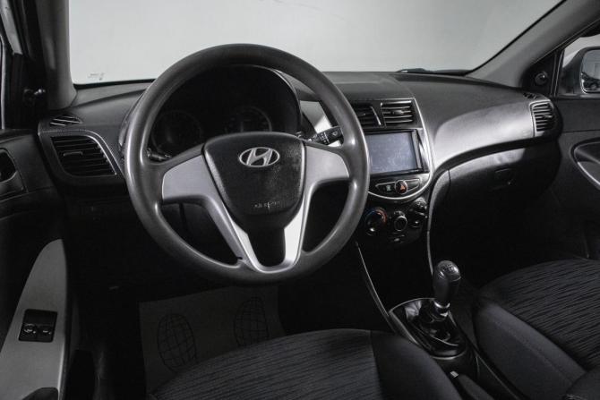 Hyundai Solaris I Рестайлинг с пробегом 2016 года, цена 529 000 рублей, 190400 км, седан, Автокод Объявления