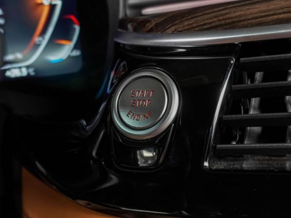 BMW 5 серии VII (G30/G31/G38) Рестайлинг с пробегом 2022 года, цена 5 729 000 рублей, 98855 км, седан, Автокод Объявления
