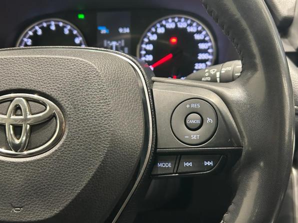 Toyota RAV4 V (XA50) с пробегом 2021 года, цена 2 699 000 рублей, 186224 км, внедорожник, Автокод Объявления