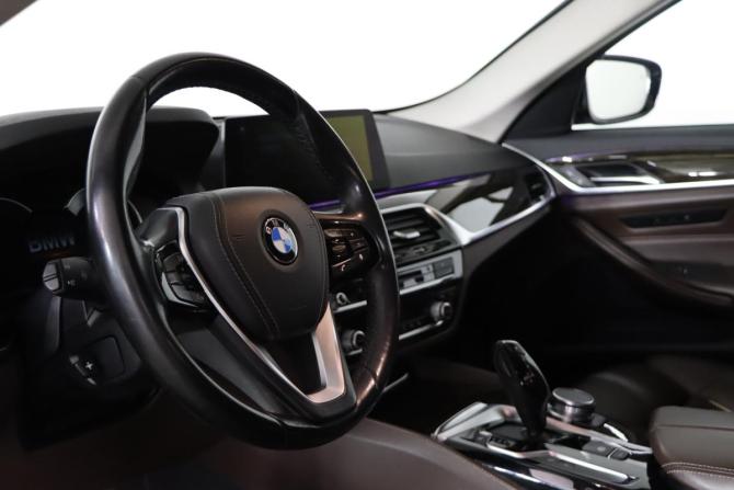 BMW 5 серии VII (G30/G31/G38) с пробегом 2018 года, цена 3 439 990 рублей, 195253 км, седан, Автокод Объявления