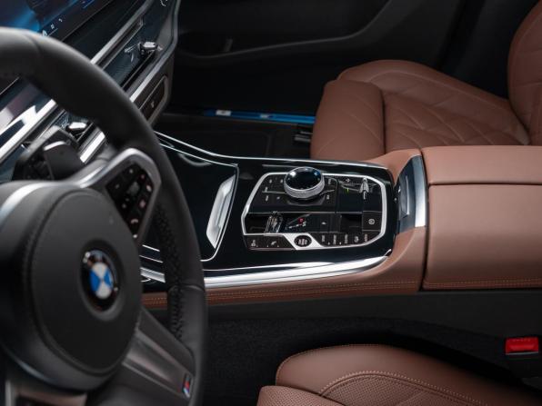 Новый BMW X7 I (G07) Рестайлинг 2026 года, цена 18 990 000 рублей, внедорожник, Автокод Объявления