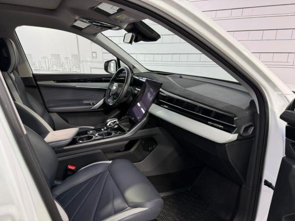 Geely Atlas II с пробегом 2024 года, цена 3 100 000 рублей, 39120 км, внедорожник, Автокод Объявления