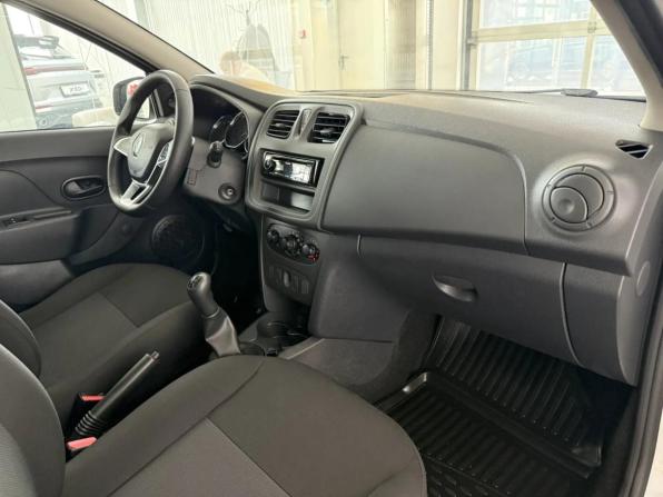 Renault Sandero II Рестайлинг с пробегом 2020 года, цена 840 000 рублей, 109626 км, хэтчбек, Автокод Объявления