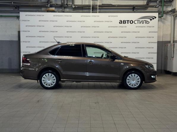 Volkswagen Polo V Рестайлинг с пробегом 2019 года, цена 1 219 000 рублей, 72840 км, седан, Автокод Объявления