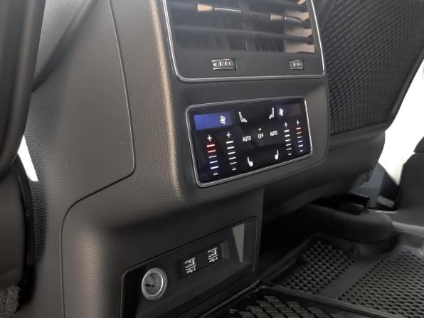 Audi Q8 I (4M) с пробегом 2018 года, цена 5 290 000 рублей, 105167 км, внедорожник, Автокод Объявления