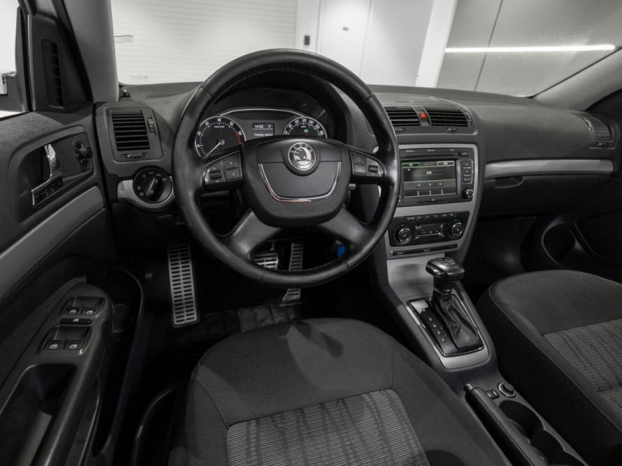 Skoda Octavia II (A5) Рестайлинг Москва  - изображение 7