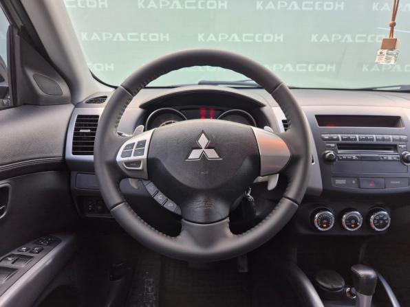 Mitsubishi Outlander II Рестайлинг с пробегом 2010 года, цена 1 099 000 рублей, 255846 км, внедорожник, Автокод Объявления