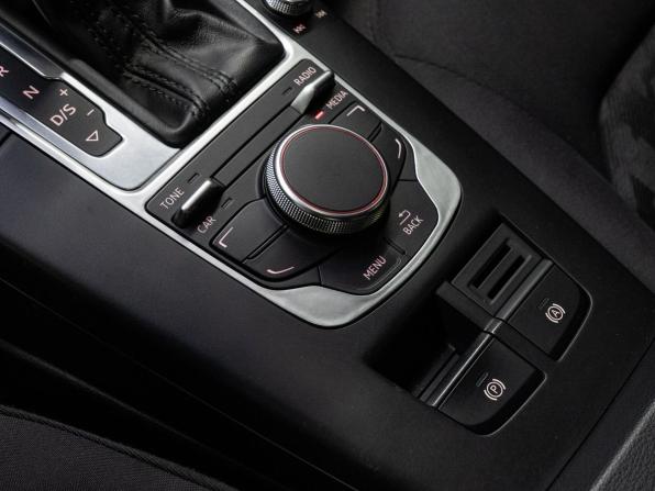 Audi A3 III (8V) с пробегом 2013 года, цена 1 170 000 рублей, 165844 км, хэтчбек, Автокод Объявления