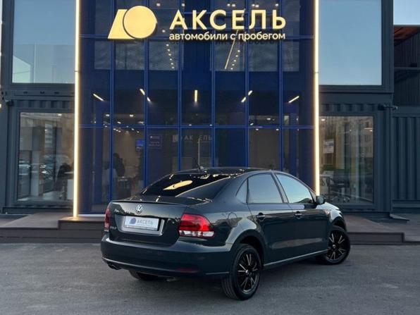 Volkswagen Polo V Рестайлинг с пробегом 2018 года, цена 1 385 000 рублей, 77000 км, седан, Автокод Объявления