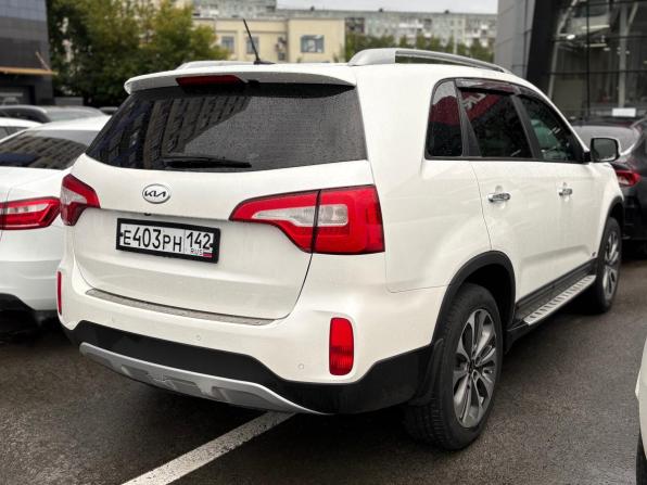 Kia Sorento II Рестайлинг с пробегом 2014 года, цена 1 699 000 рублей, 235794 км, внедорожник, Автокод Объявления