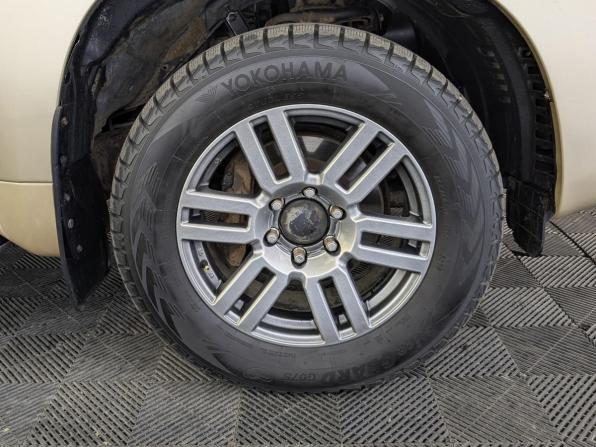 Toyota Land Cruiser Prado 150 Series с пробегом 2012 года, цена 2 700 000 рублей, 283219 км, внедорожник, Автокод Объявления