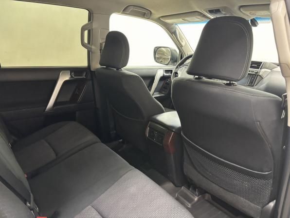 Toyota Land Cruiser Prado 150 Series Рестайлинг 1 с пробегом 2015 года, цена 3 079 000 рублей, 270265 км, внедорожник, Автокод Объявления