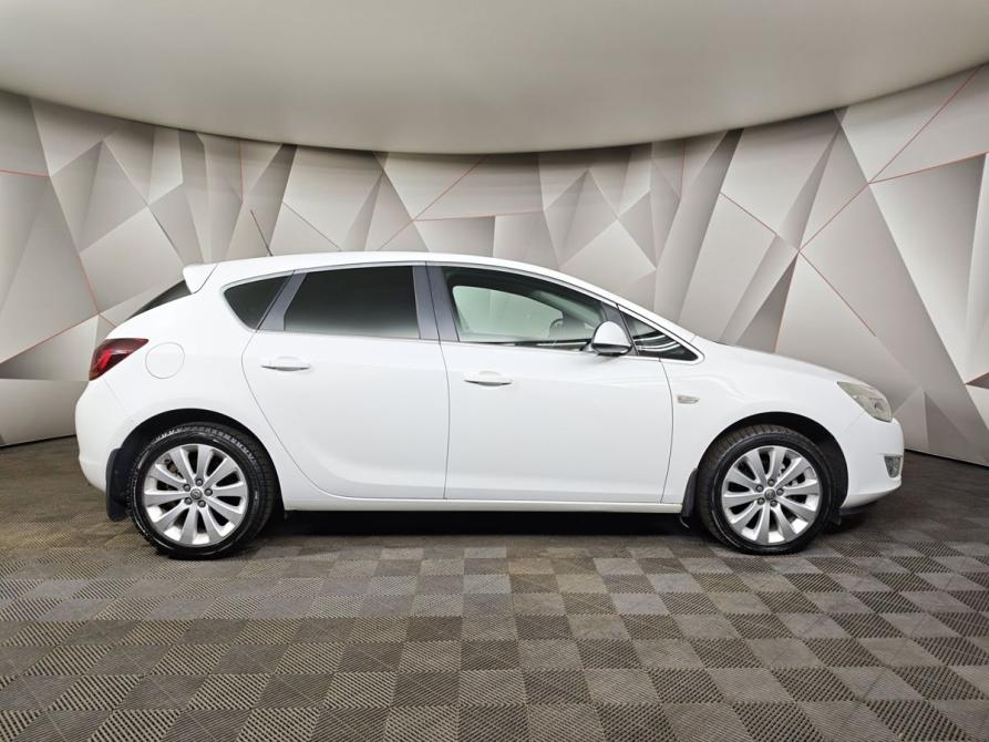 Opel Astra J Москва  - изображение 6