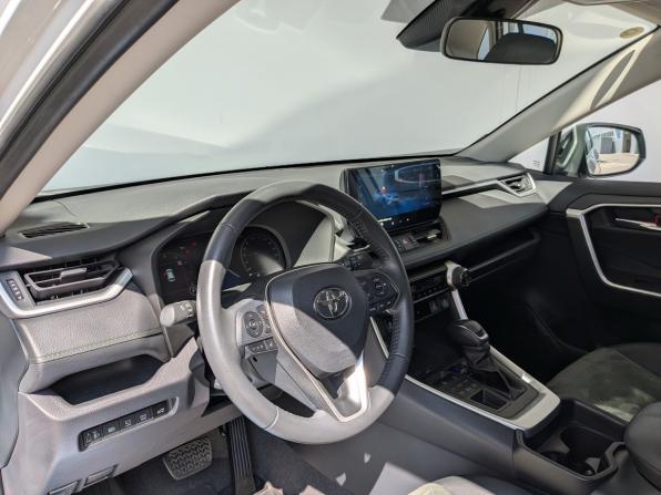 Toyota RAV4 V (XA50) с пробегом 2024 года, цена 4 110 000 рублей, 20000 км, внедорожник, Автокод Объявления