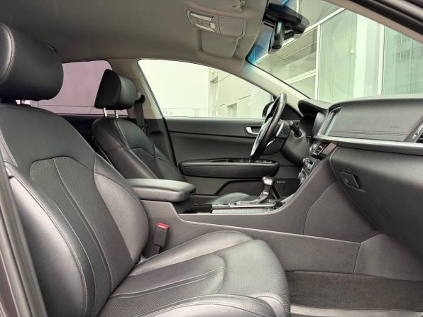 Kia Optima IV Рестайлинг с пробегом 2019 года, цена 2 055 000 рублей, 42362 км, седан, Автокод Объявления