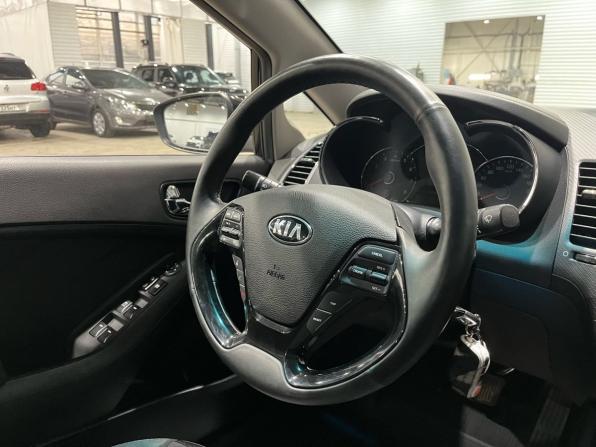 Kia Cerato III Рестайлинг (Classic) с пробегом 2017 года, цена 1 430 000 рублей, 137377 км, седан, Автокод Объявления
