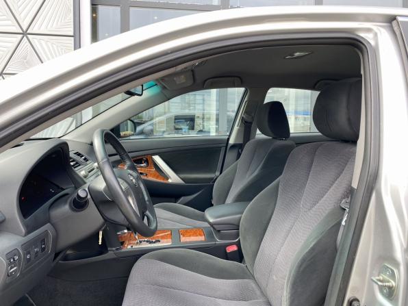 Toyota Camry VI (XV40) Рестайлинг с пробегом 2010 года, цена 1 349 000 рублей, 270333 км, седан, Автокод Объявления