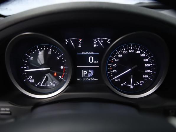 Toyota Land Cruiser 200 Series Рестайлинг 1 с пробегом 2014 года, цена 4 250 000 рублей, 335266 км, внедорожник, Автокод Объявления